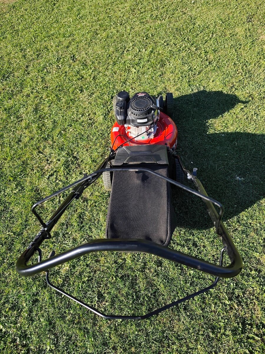 Predám benzínovú kosačku s pojazdom MTD Smart 46 SPO - 3