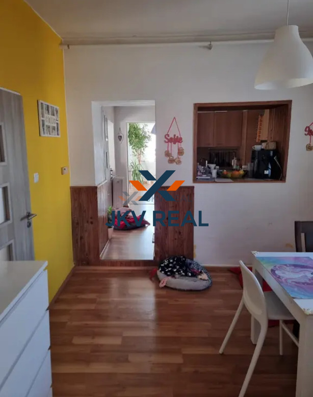 Na predaj priestranný 5-izbový rodinný dom . - 3