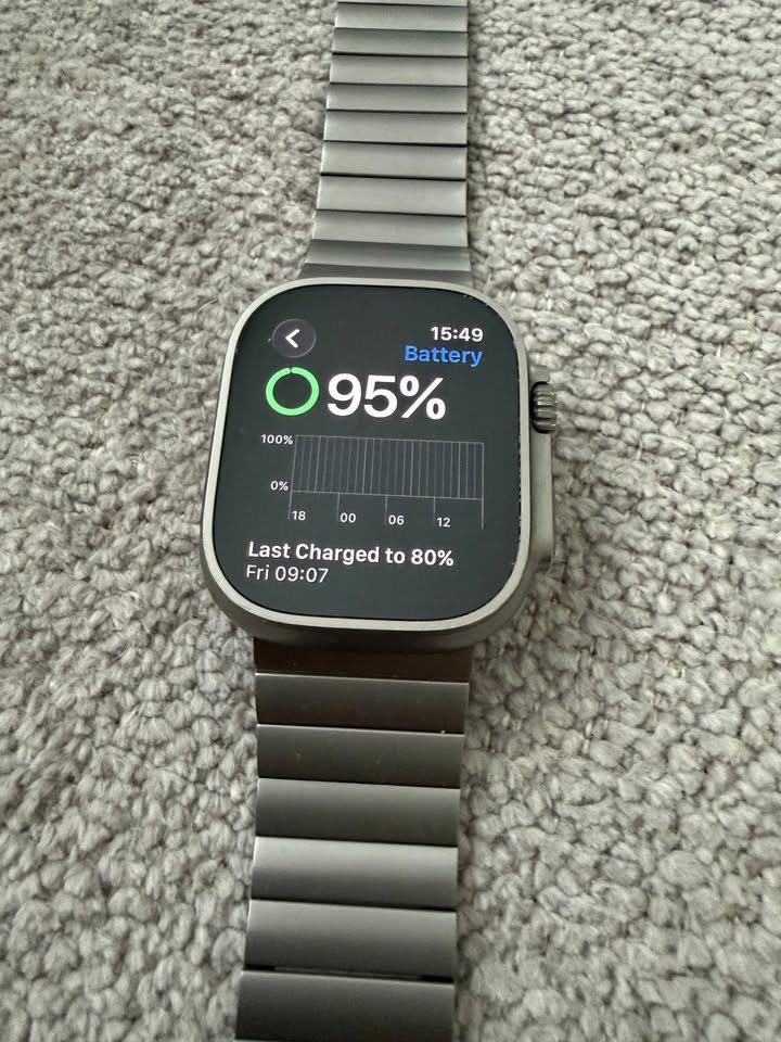 Apple Watch Ultra 2 s titánovým remienkom - 3