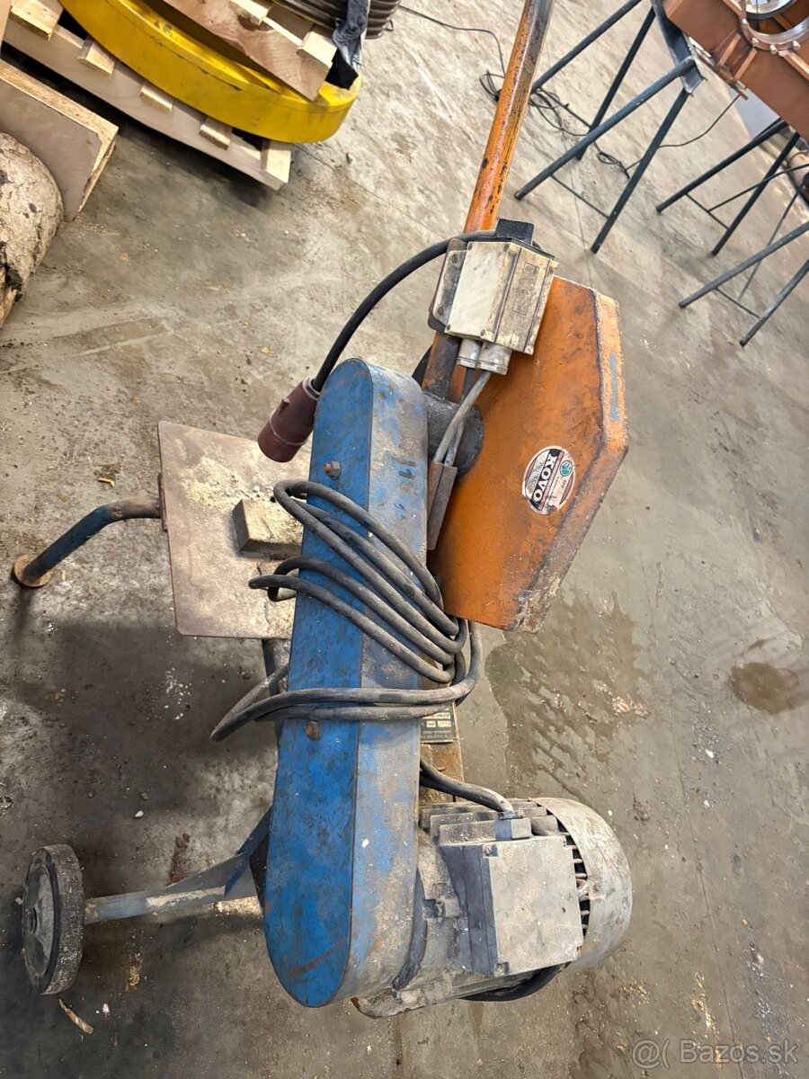 Priemyselná rozbrusovačka na kov – 400V, stojanová - 3