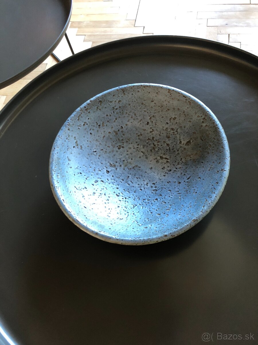 Misy z galerie a keramickeho studia - 3