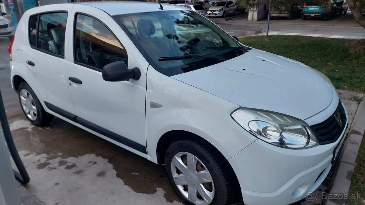 Dacia Sandero - 3