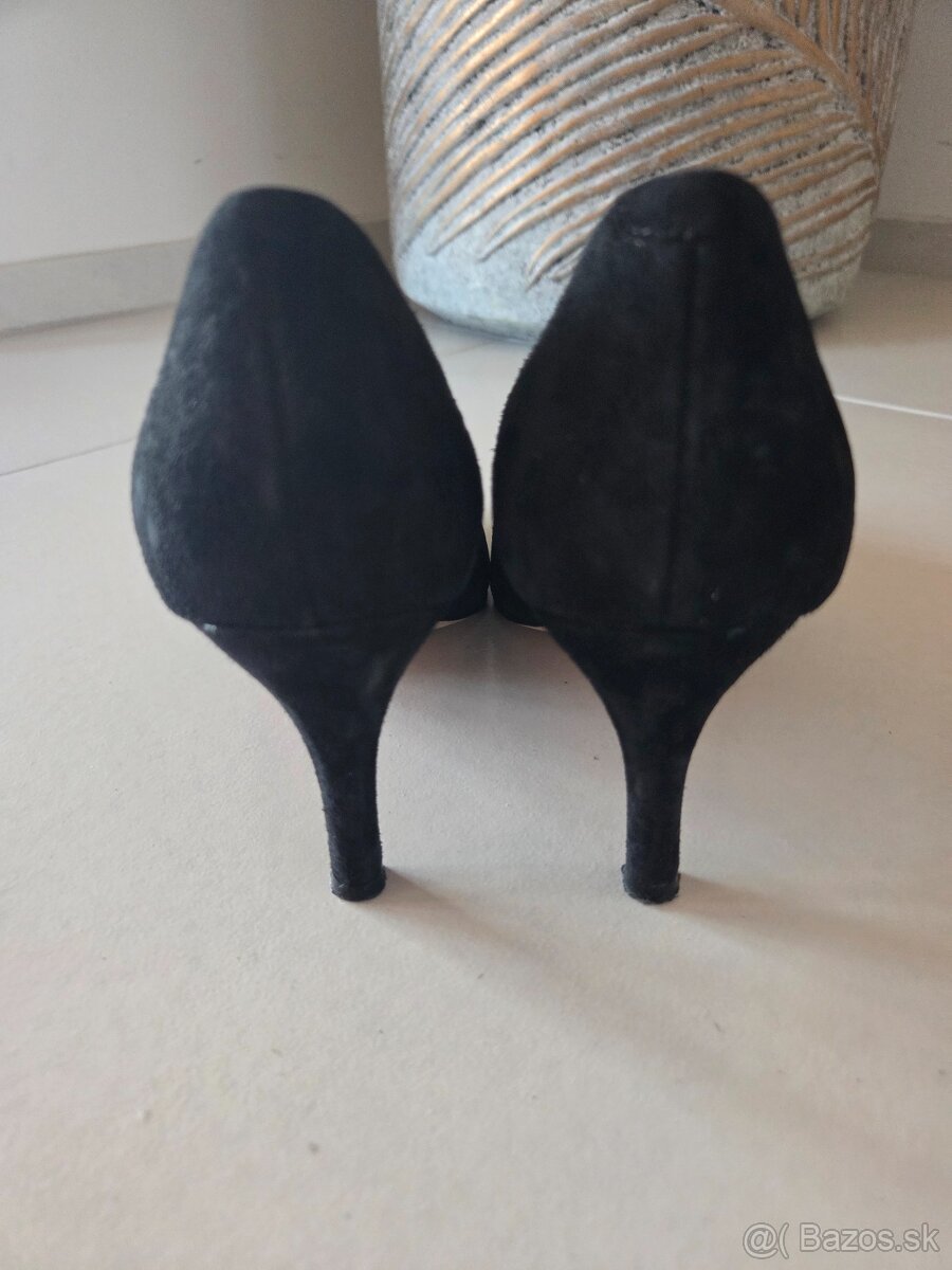 Lodicky Calvin Klein velkost 40 - 3