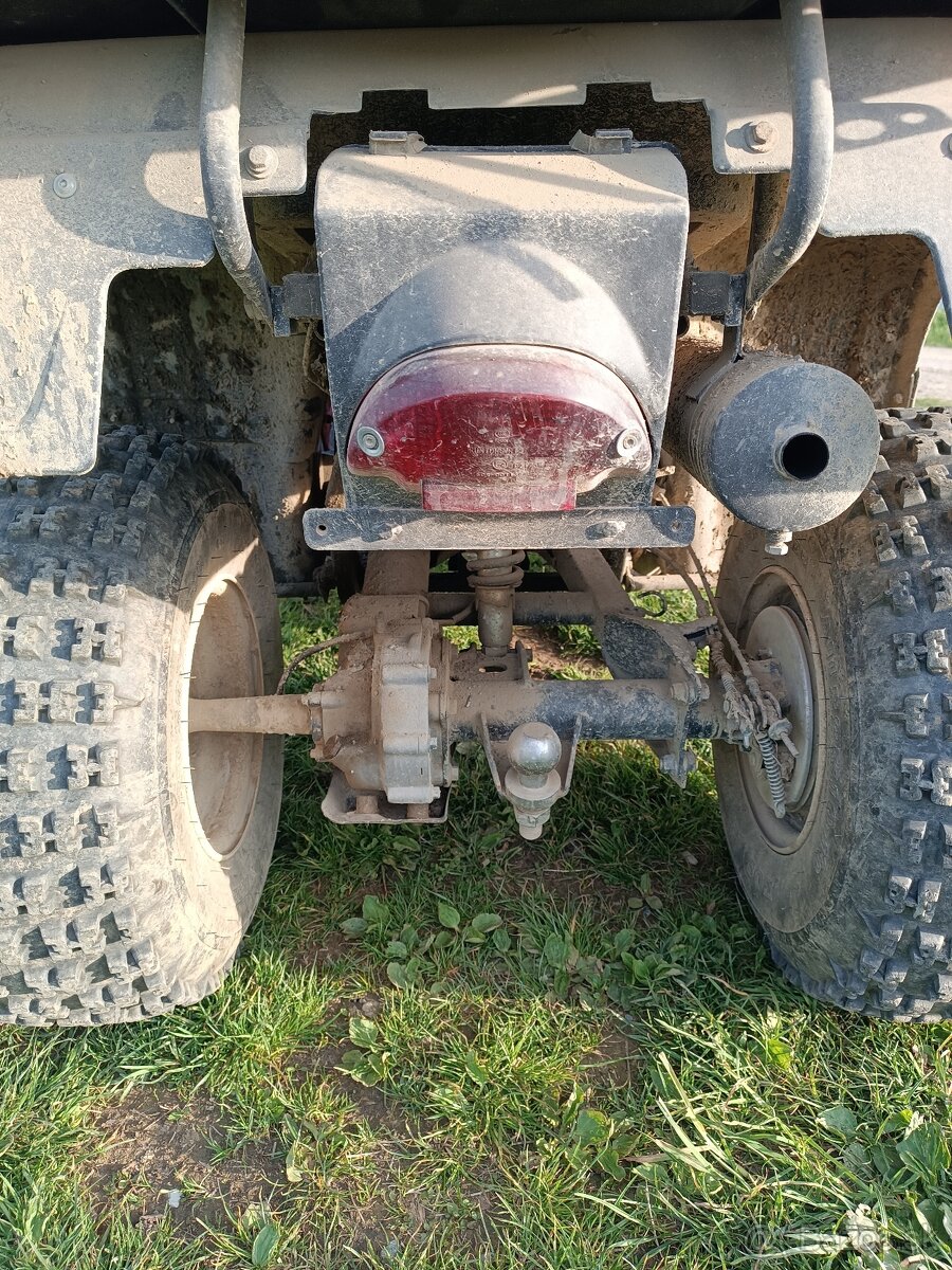 Predám štvorkolku Yamaha 250