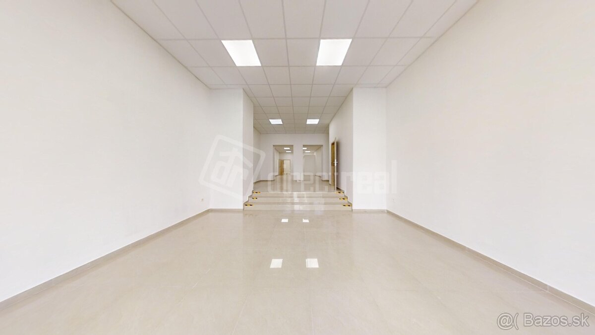 Znížená cena,prenájom obchodného priestoru s výbornou polo.. - 3