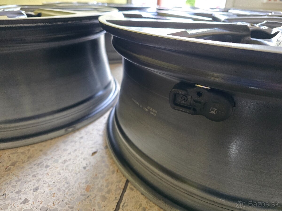 Originál alu disky TOYOTA – R17, 5×114,3 - 3
