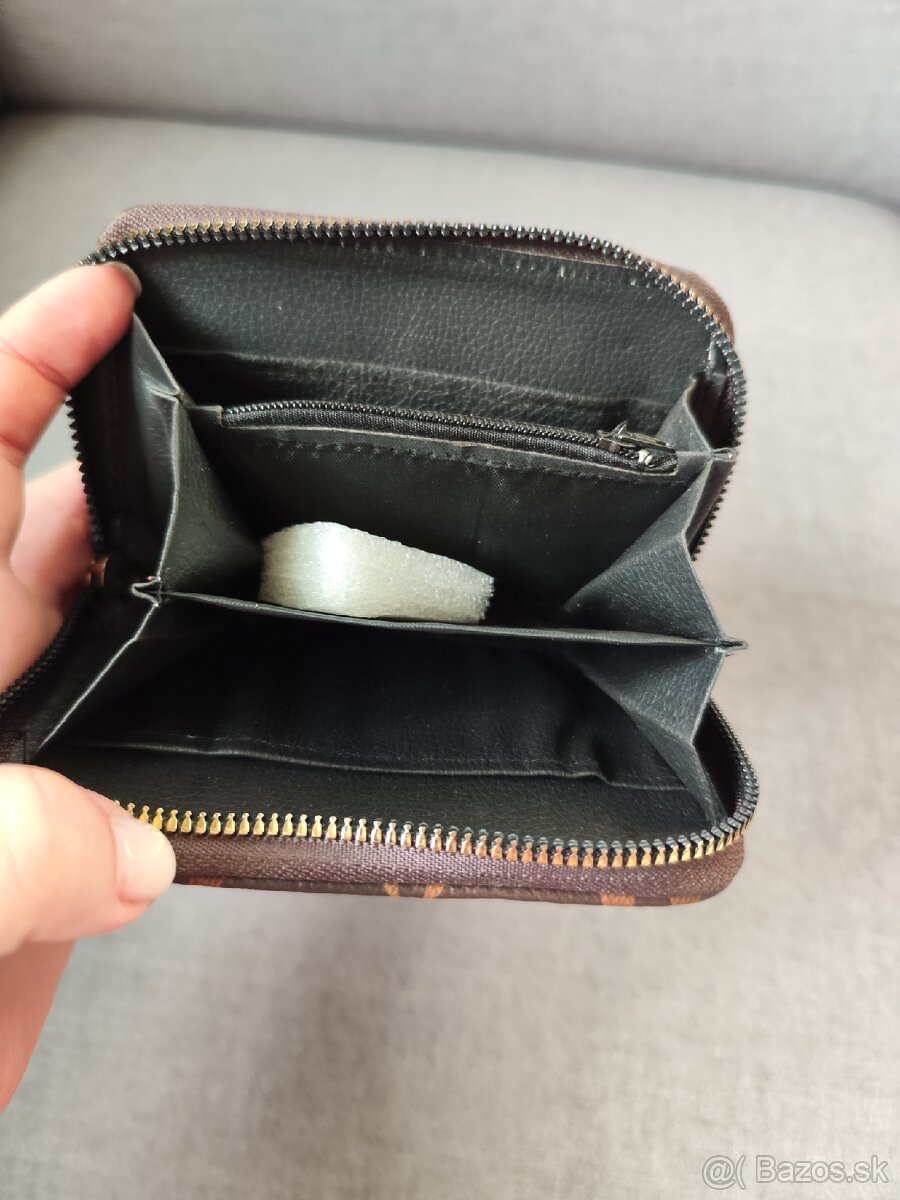 Peňaženka - 3