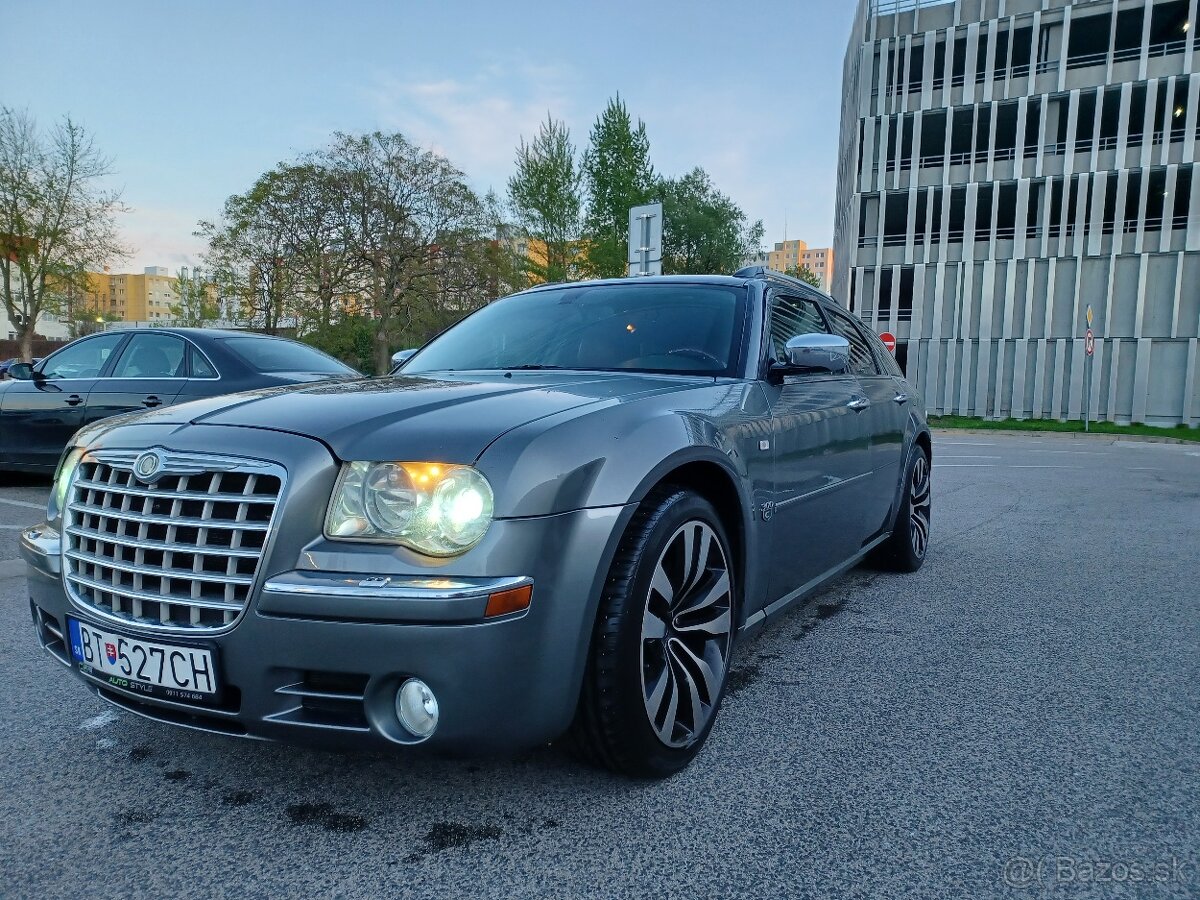 Chrysler 300C CRD, tourer - 3