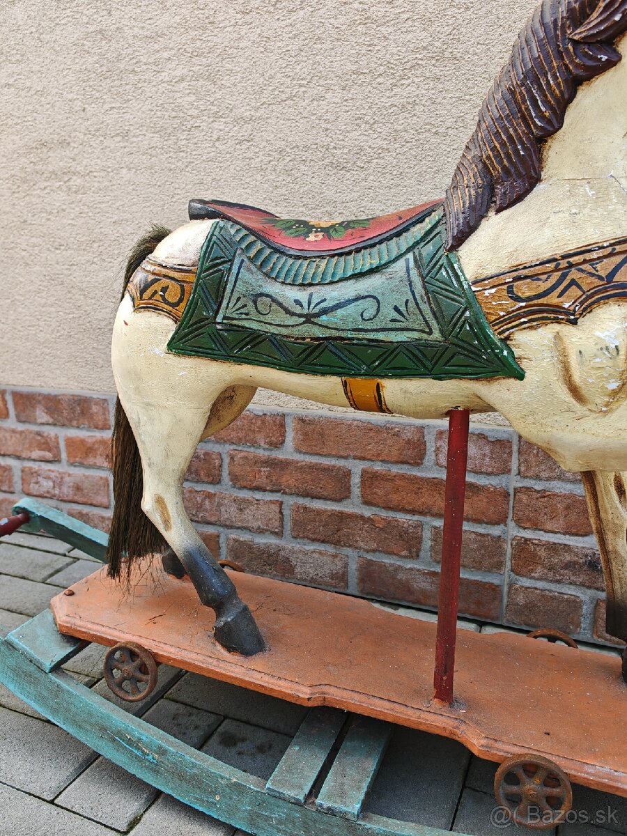 Veľký drevený hupaci koník - 3