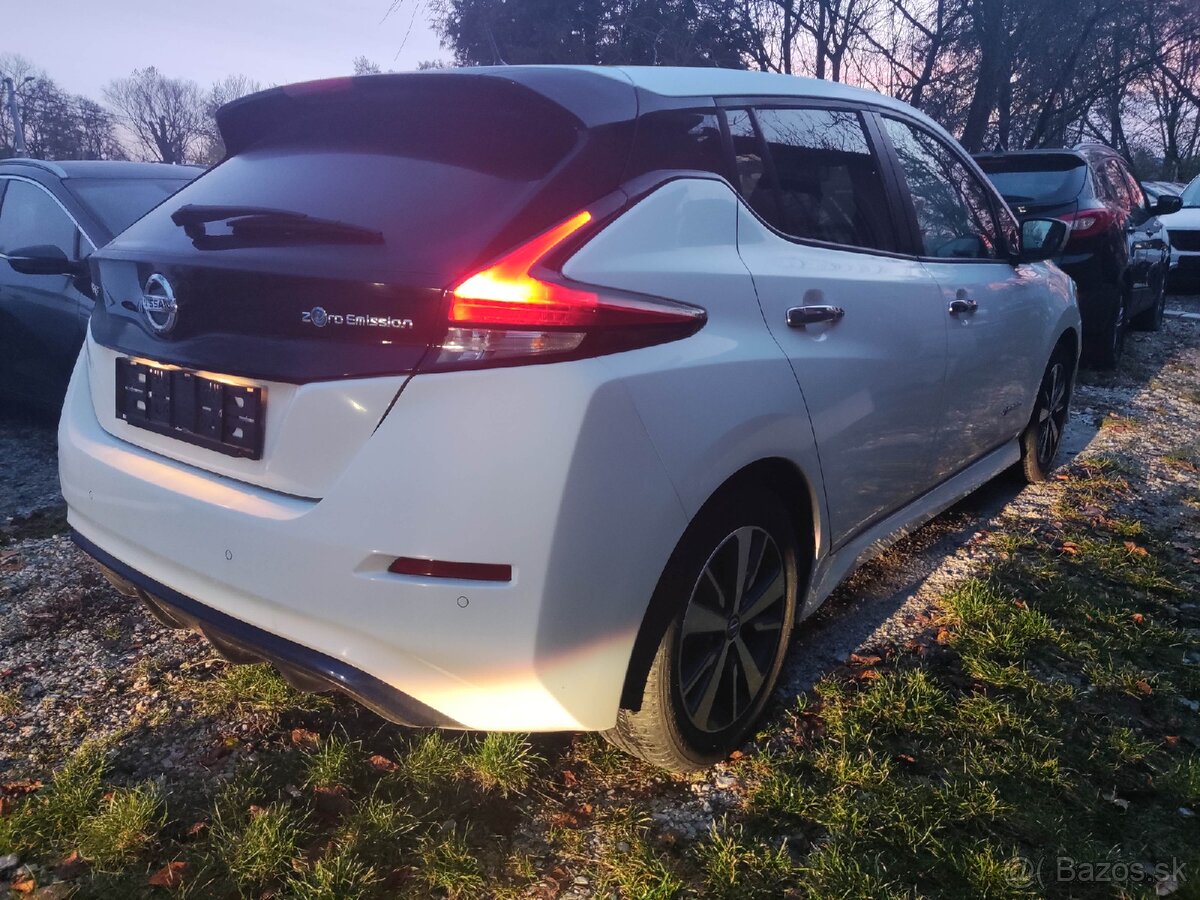 Leaf vo výbave Acenta r.2019, 20tis.km, len za 11.999€ + DPH - 3