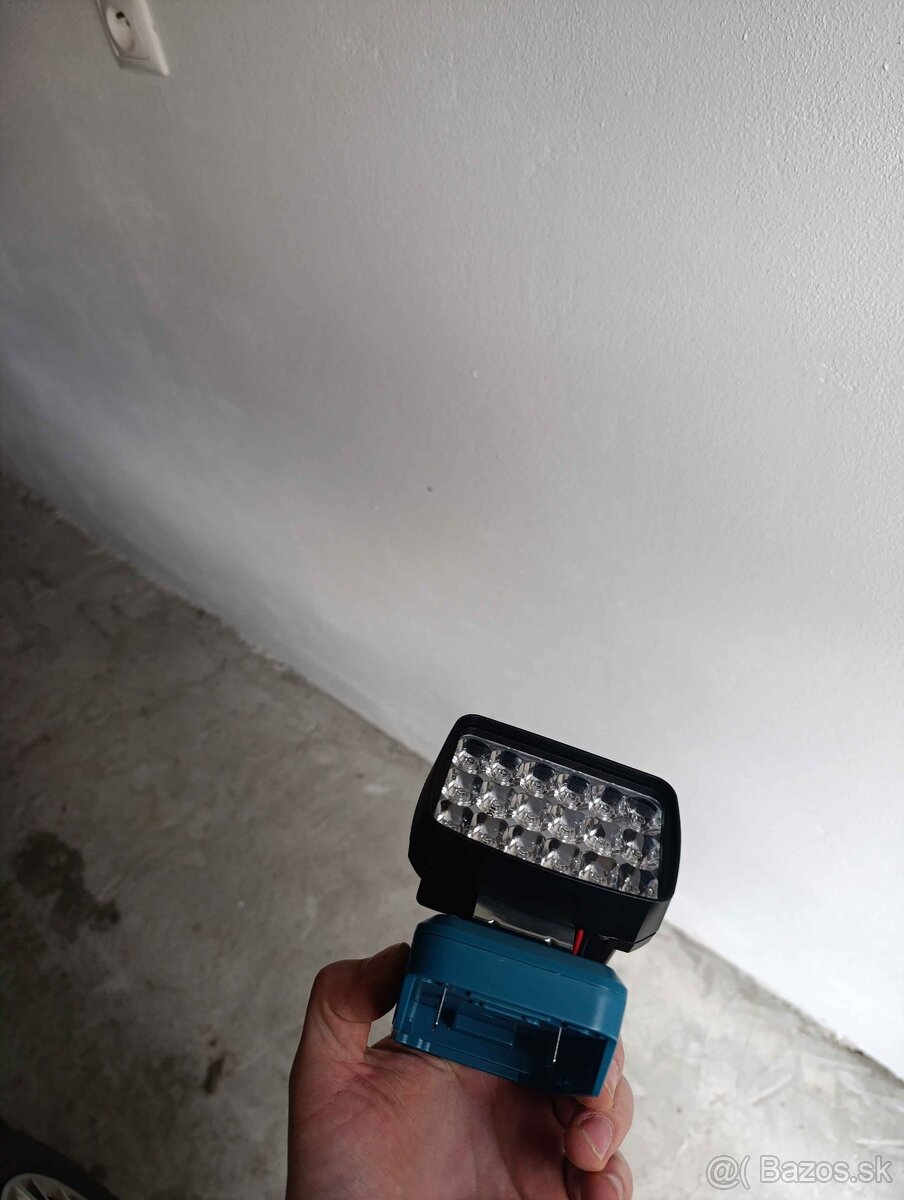 Makita 18V svetlo - 3