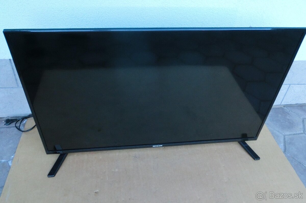 LCD televízory na náhradné diely . - 3