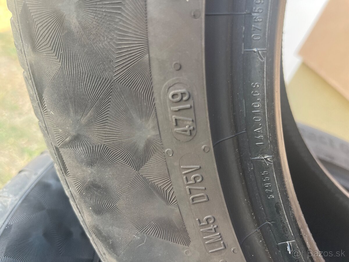 Continental 235/60/R18 letné - 3