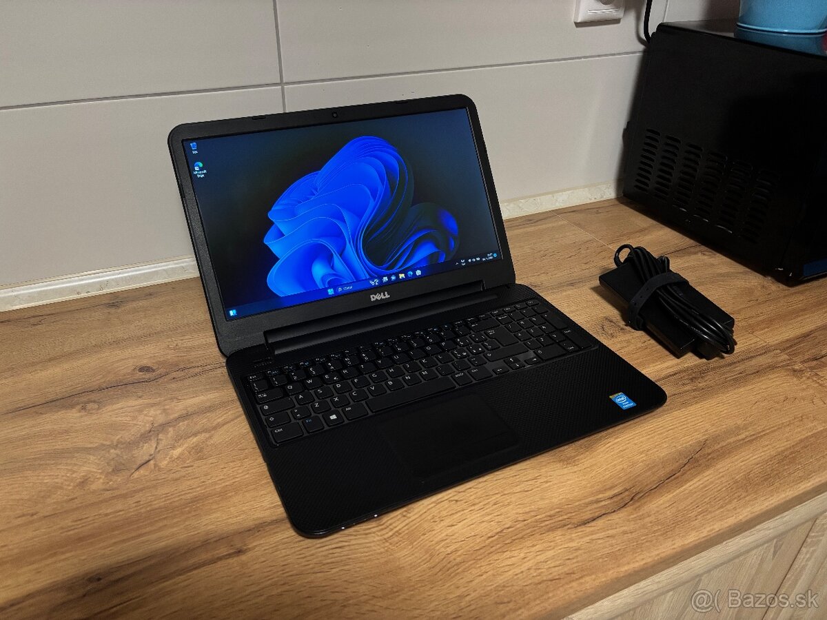 15.6"/Dell Notebook/8GB RAM/128GB SSD/Intel HD grafika 2GB/ - 3