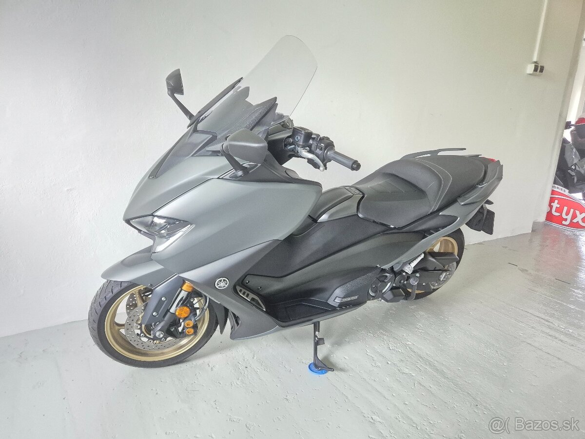 YAMAHA TMAX 560 - 3