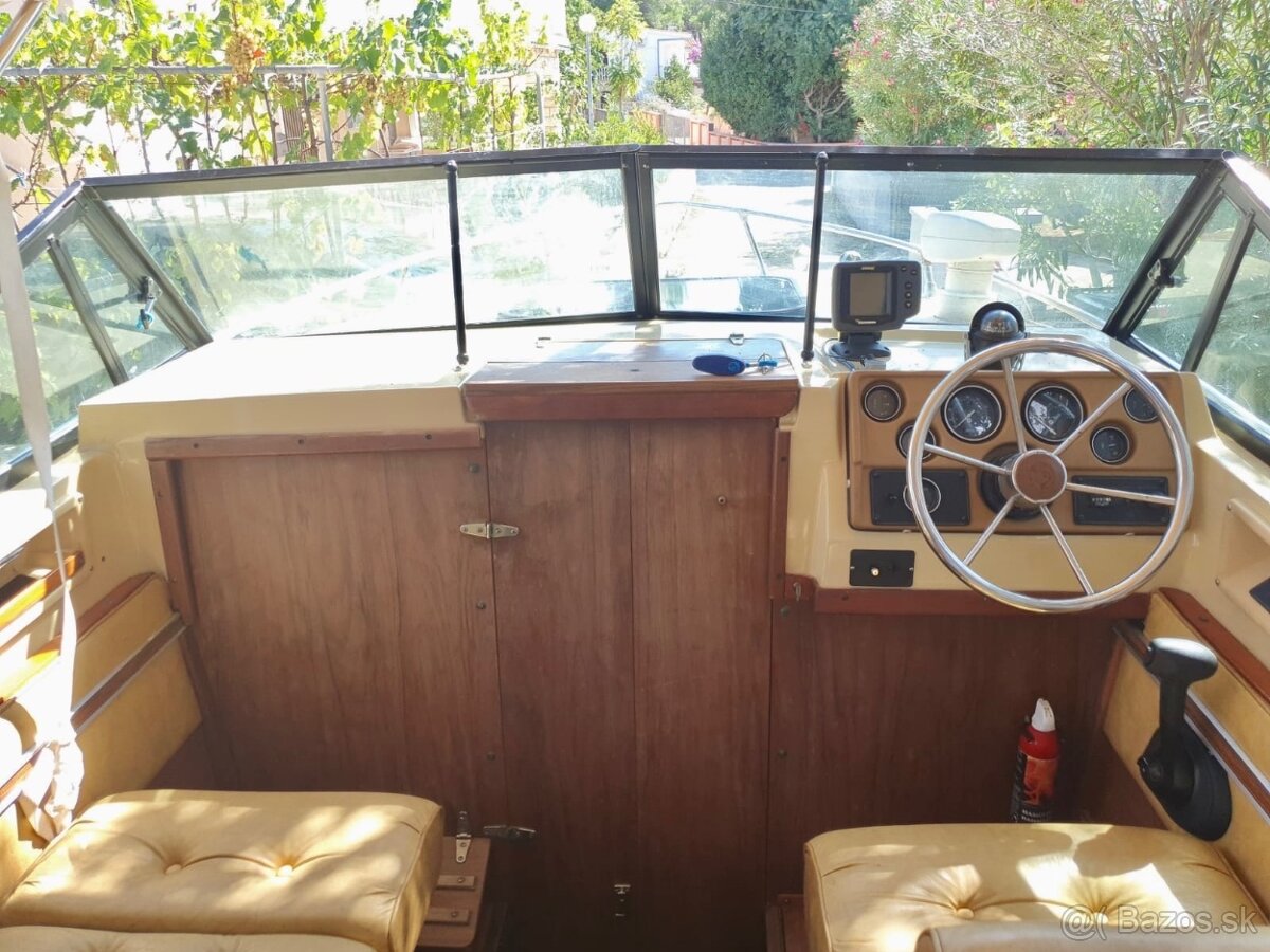 Predám motorový čln Silverline - 3