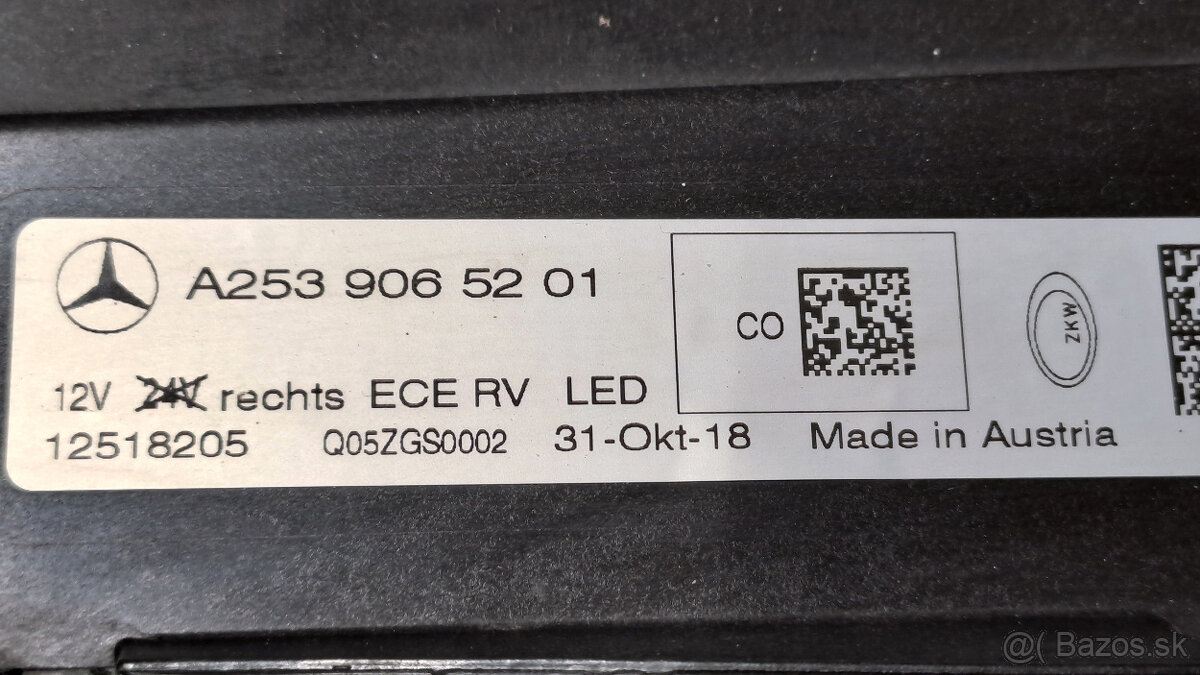 Pravé predné svetlo Mercedes GLC - 3