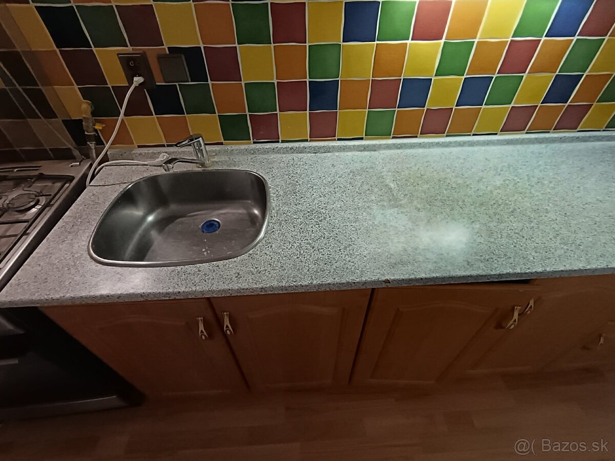 Kuchynská linka - 3