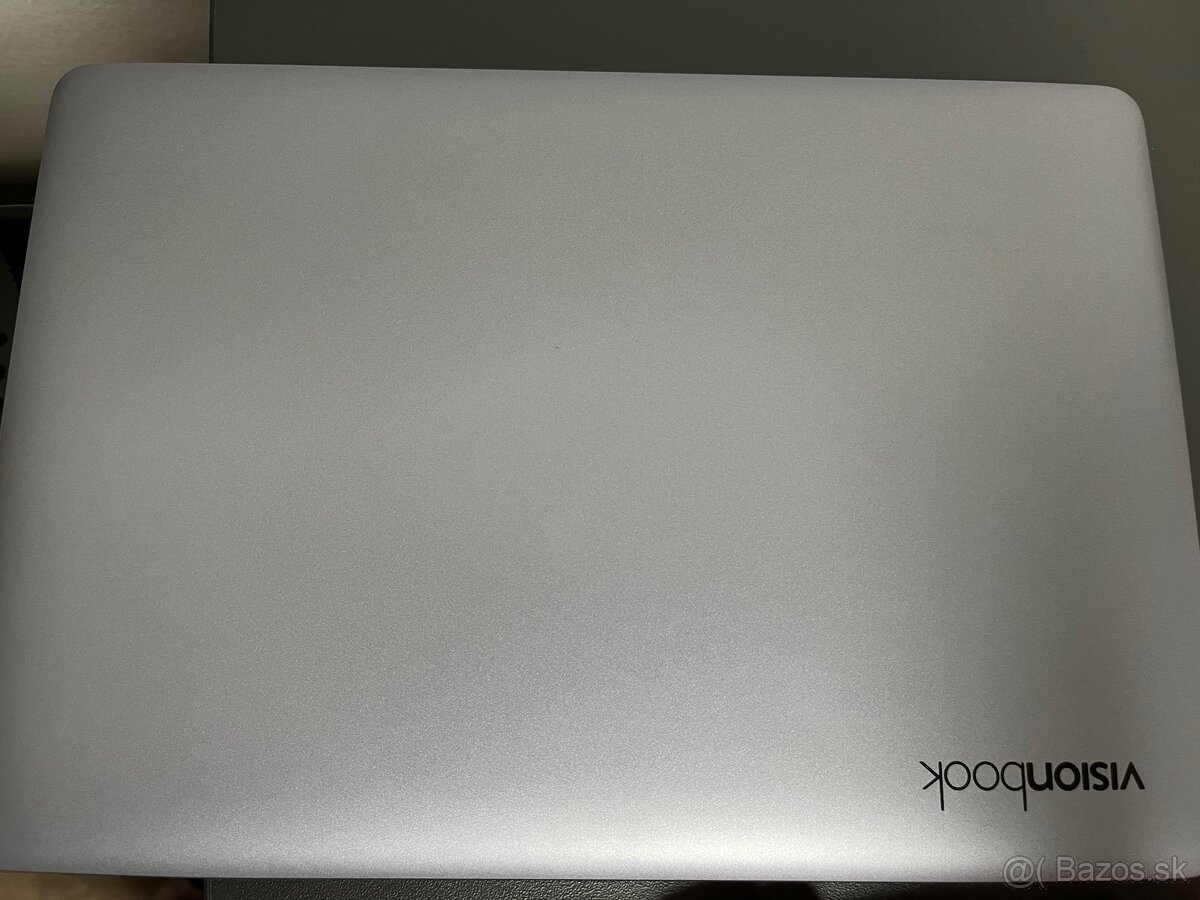 UMAX visionbook 12 WR - 3