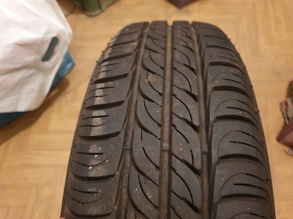 2x disky a letné pneu 165/70 R14 super stav - 3