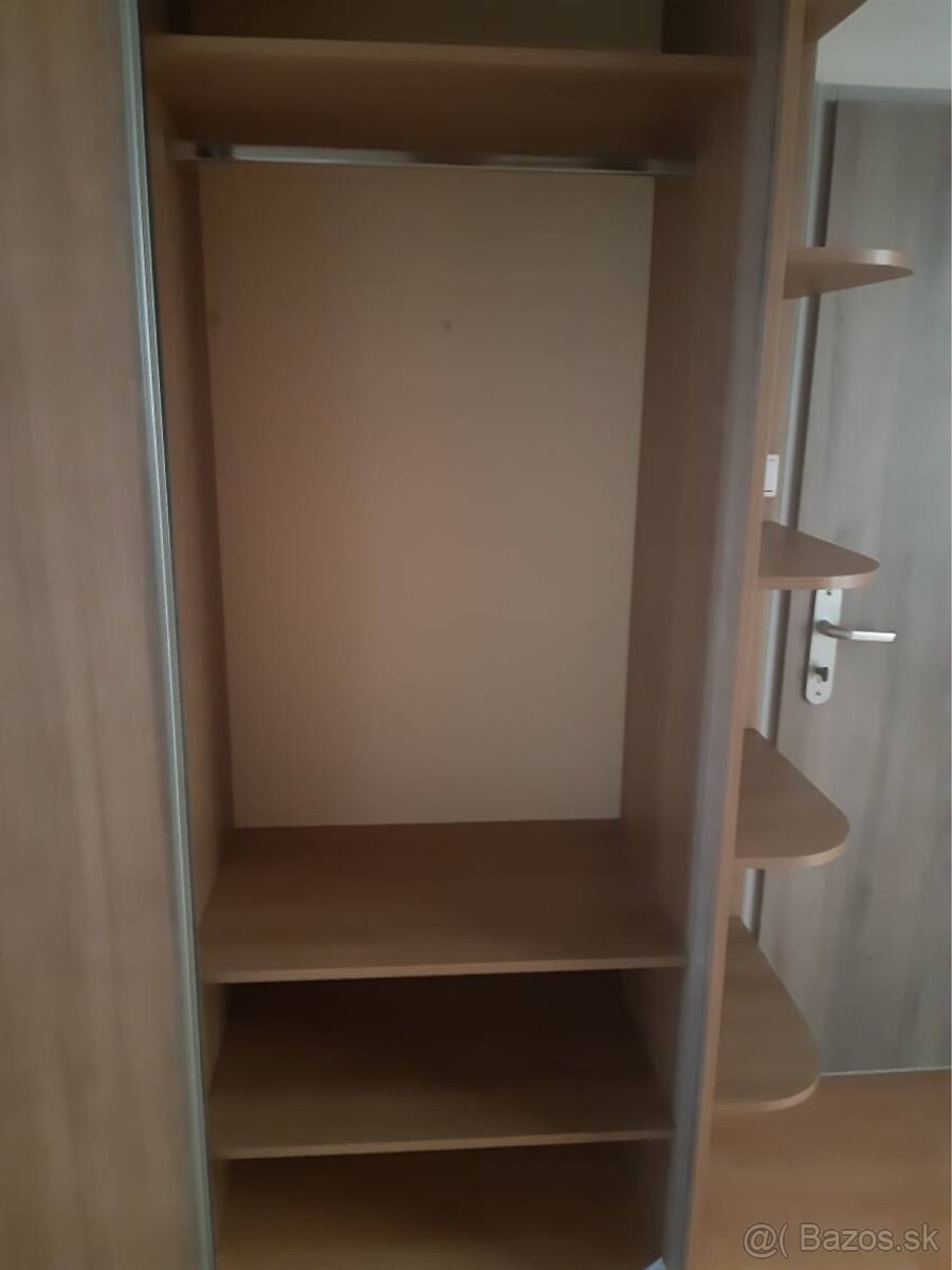 Vstavaná skrina - 3