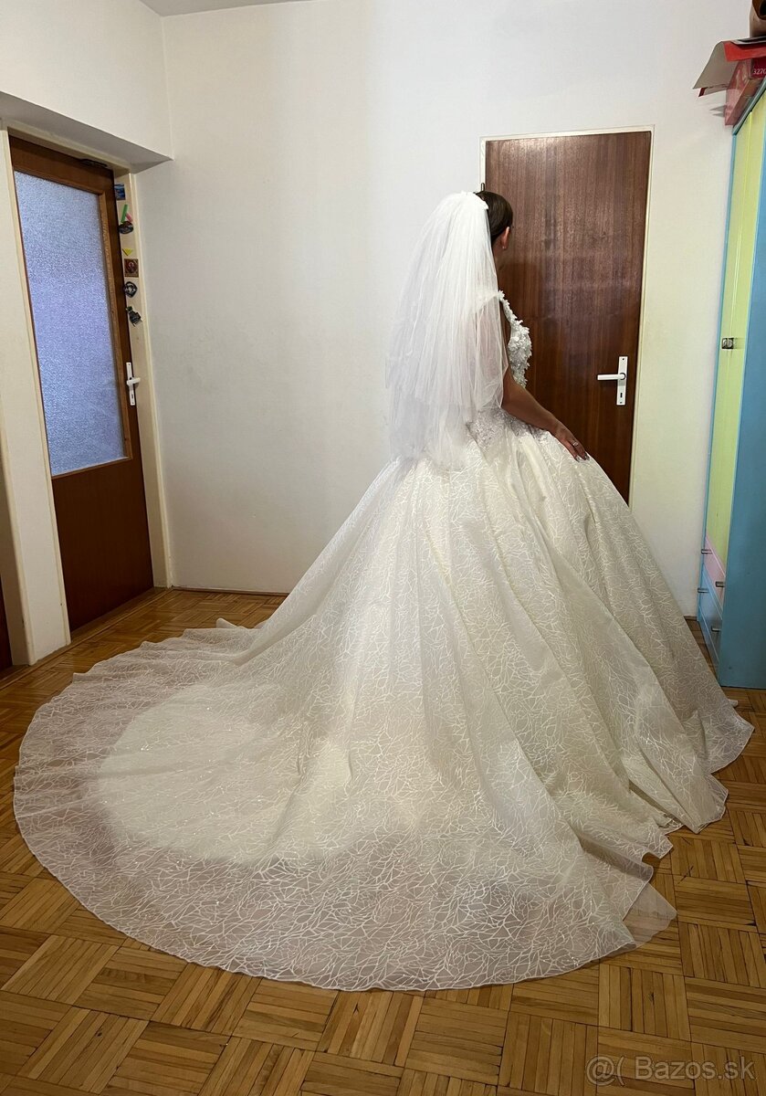 Krásne svadobné šaty - 3