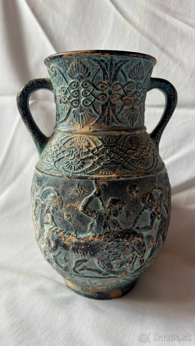 Keramická amfora s reliéfnou výzdobou - 3