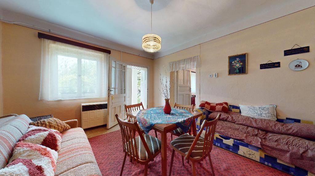 Vidiecky dom s výnimočnou záhradou v obci Méra - 3