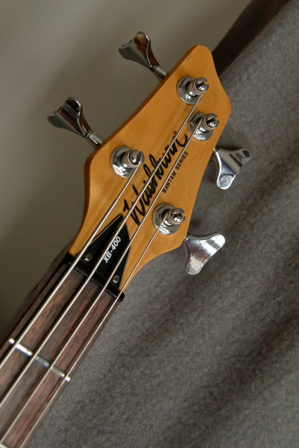 Predavam basgitaru Washburn Bantam XB-400 - 3