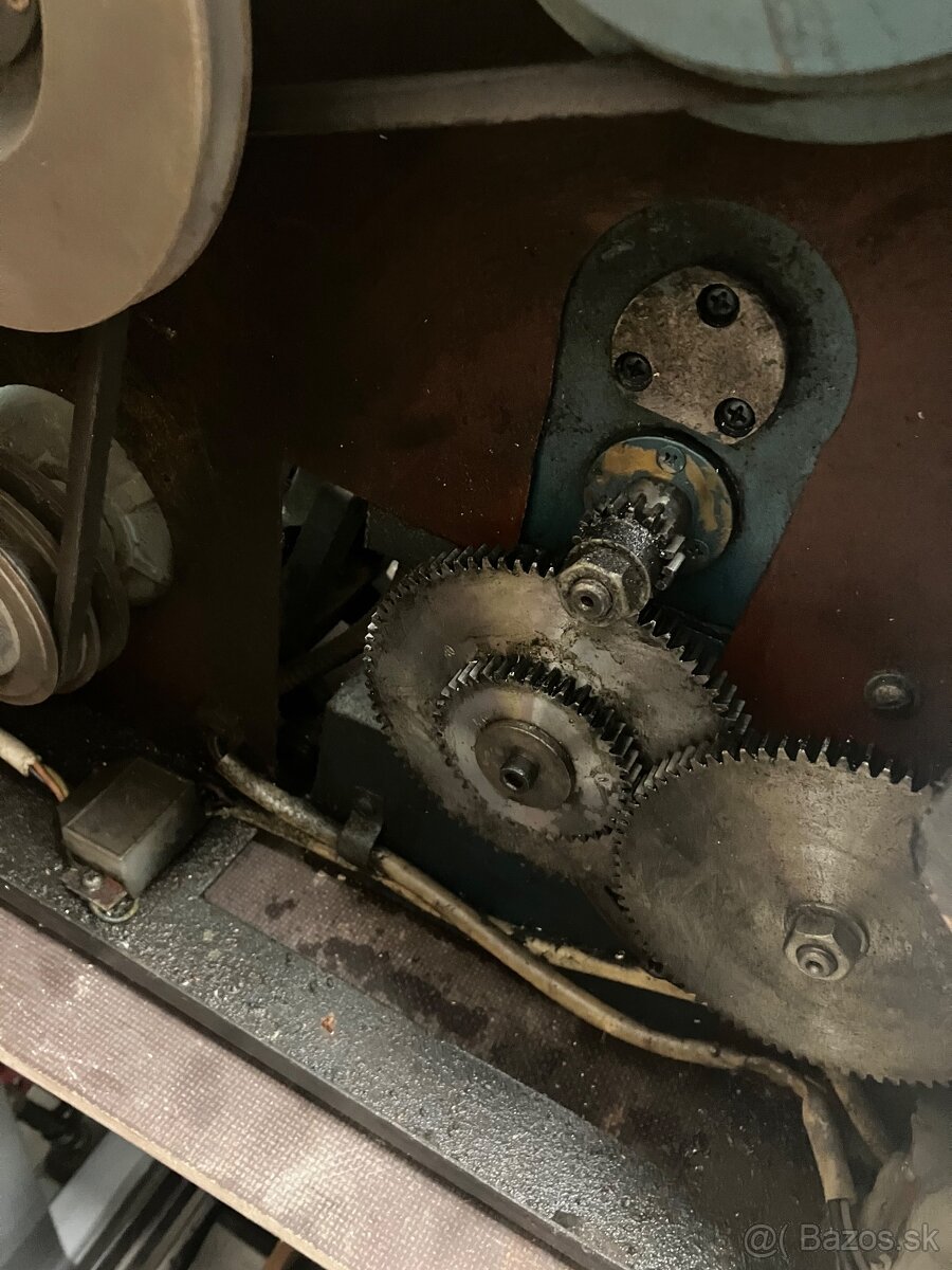 Malý stolový sústruh s vrtacko frezkou - 3