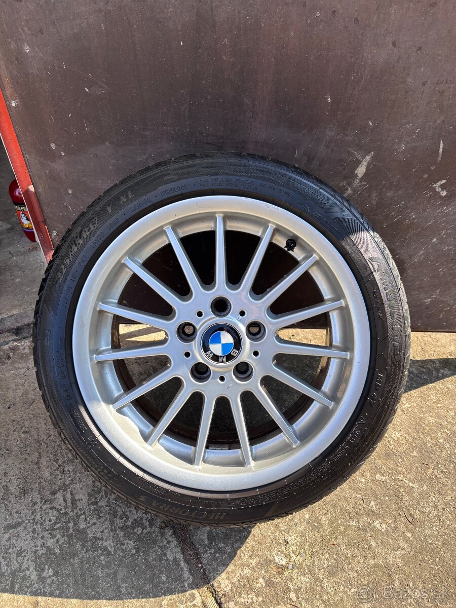 Predám disky BMW styling 32 225/45 R17 - 3