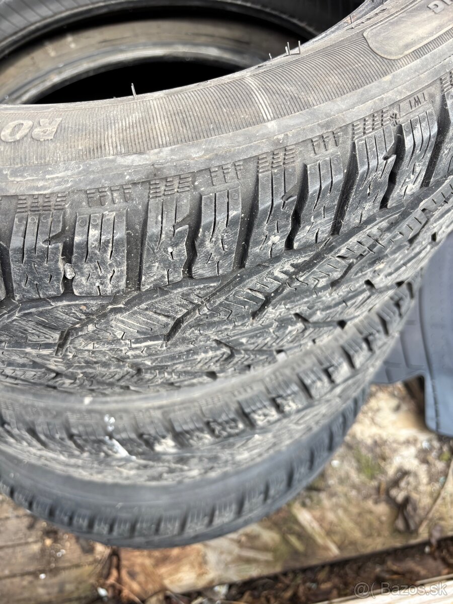 Predám pneumatiky 215/55/R17 - 3