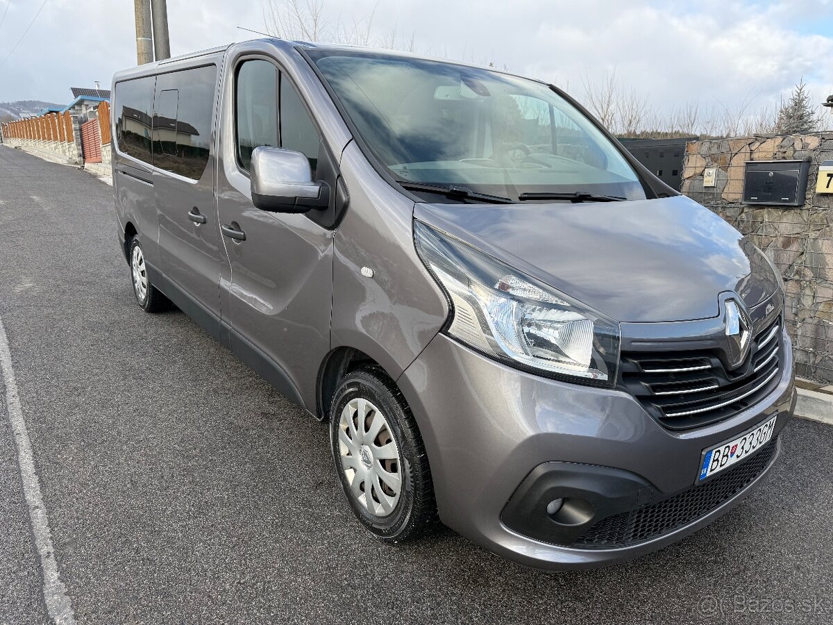 Renault trafic bus - 3