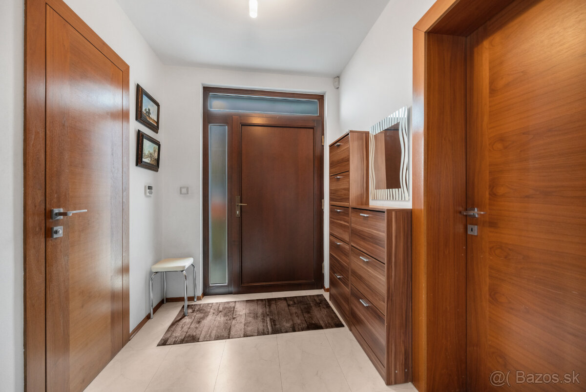 TOP ponuka - 5 izbový RD so saunou a vírivkou - 3