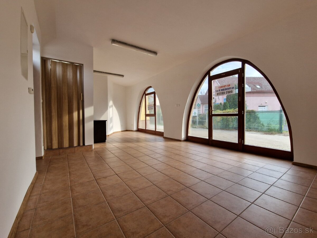 Obchodný/ administr - 3