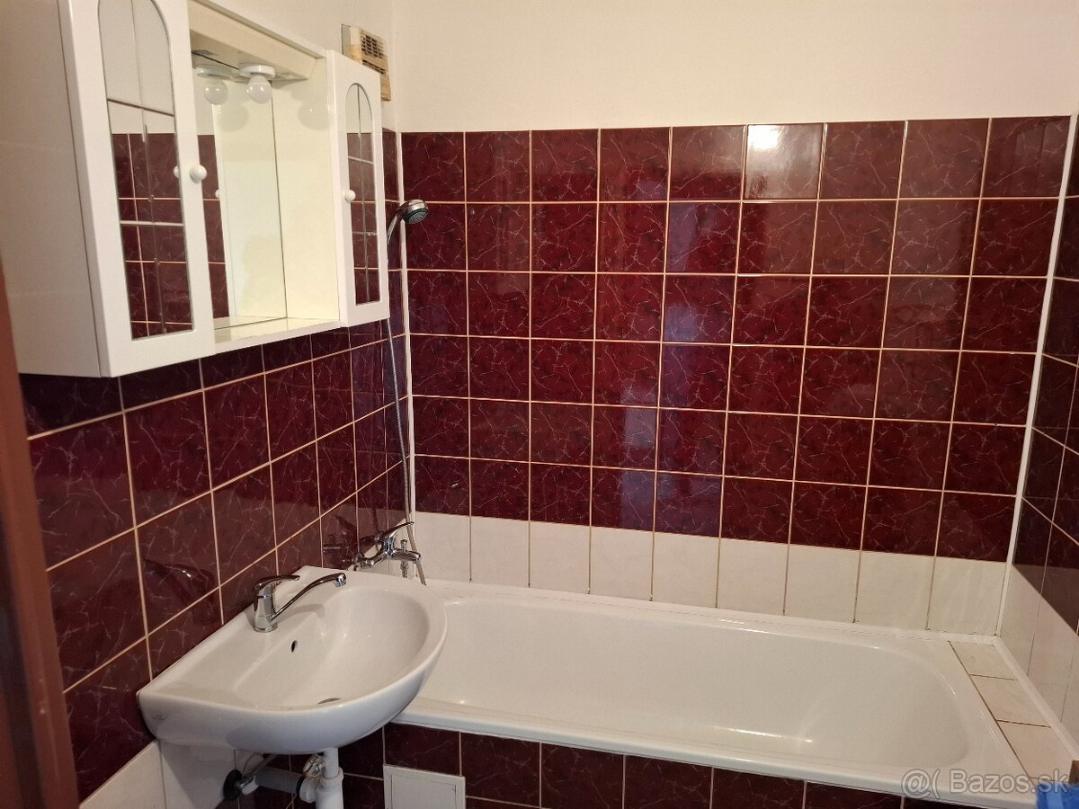 Prenajom bytu - 3