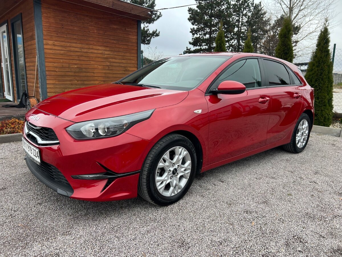 Kia Ceed 1.6 CRDi MHEV Gold - 3