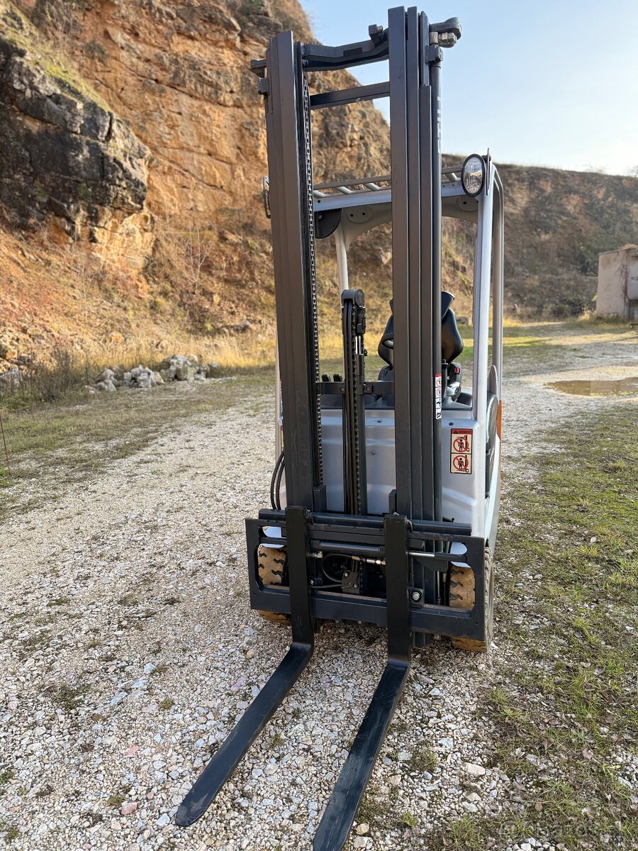 Elektricky vzv STILL RX50-13, 1300kg, 5600mm zdvih - 3