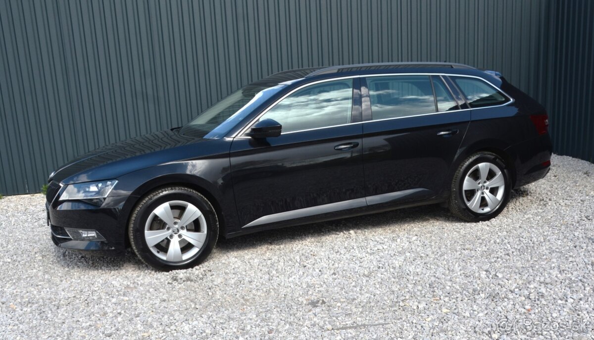 Škoda Superb Combi 2.00 TDI DSG STyle - 3