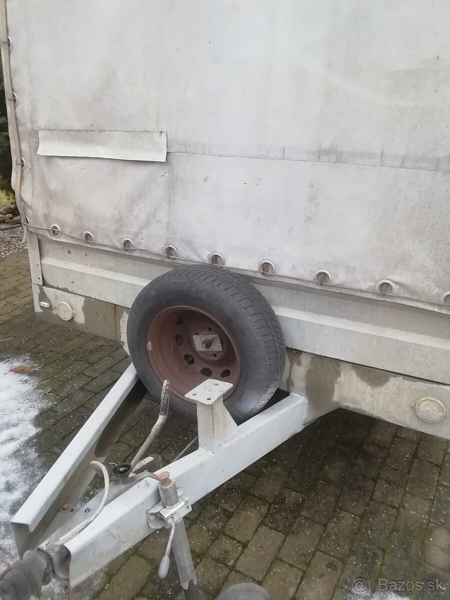 Předám brzdeny plachtovy přívěsný vozik - 3