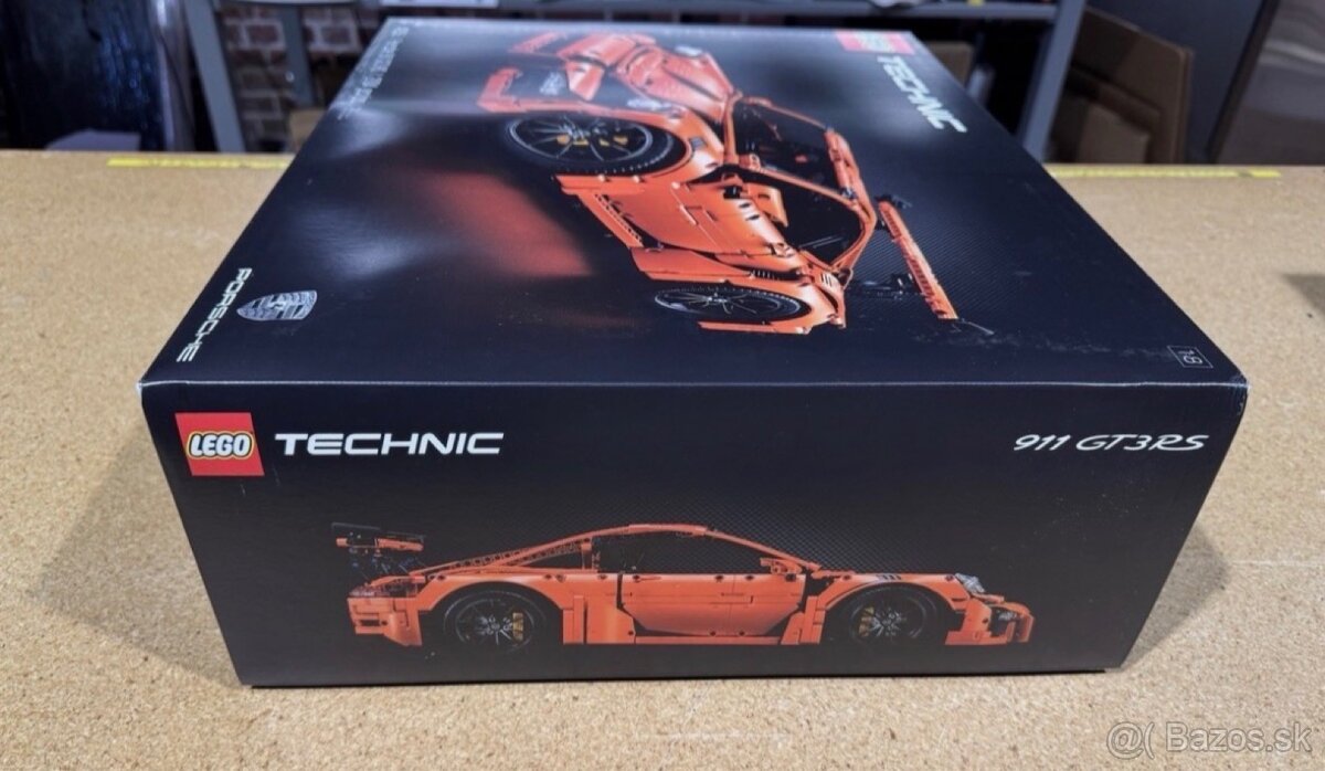 Lego Technic Porsche 911 GT3 RS 42056 - 3