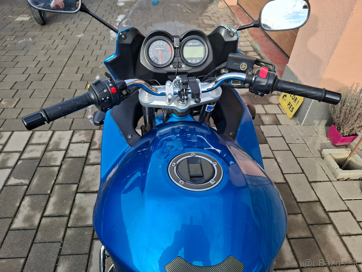 Suzuki 650 - 3