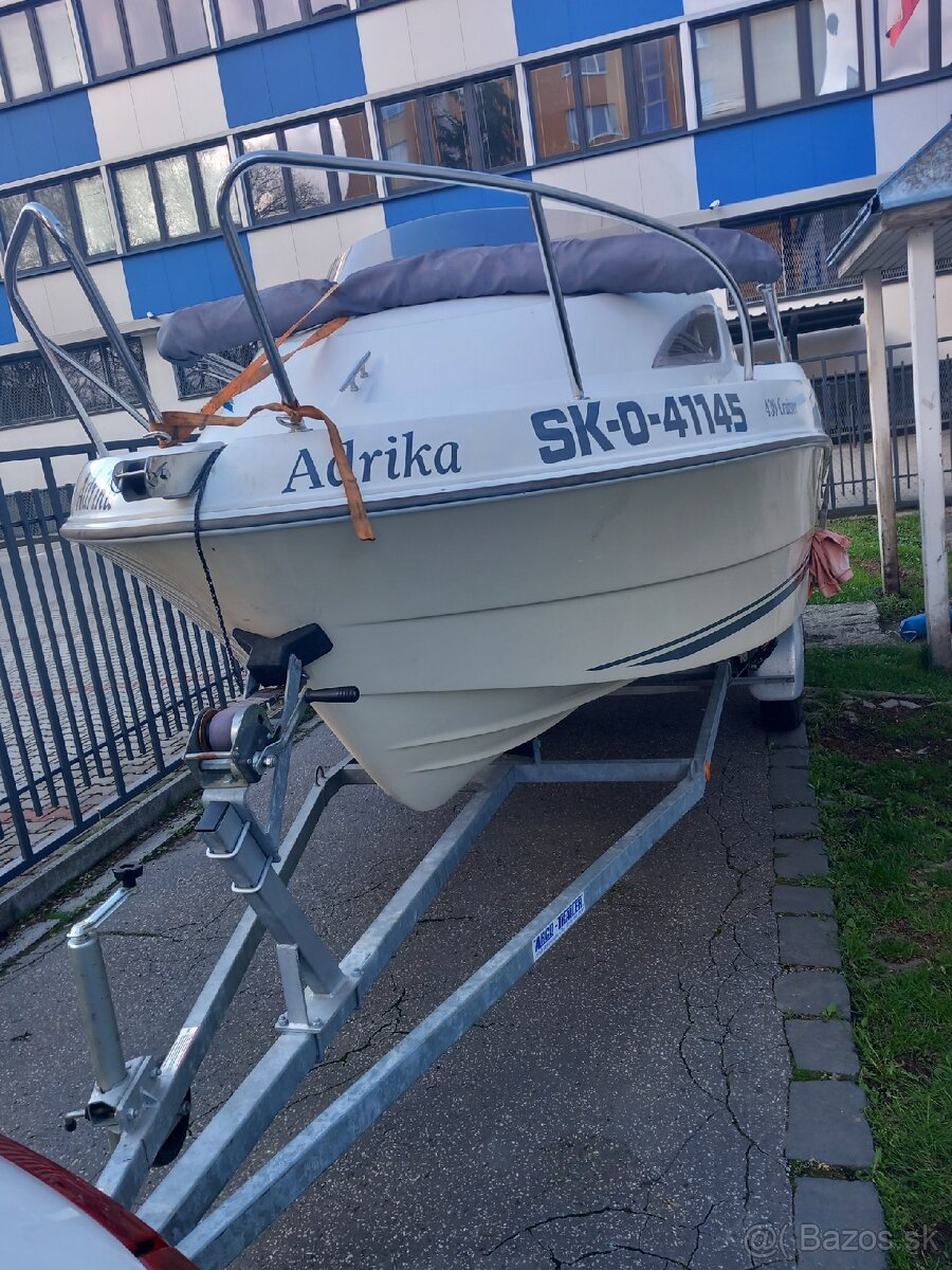 Predam kajutovu lod Quicksilver 430 cruiser .10900 e - 3