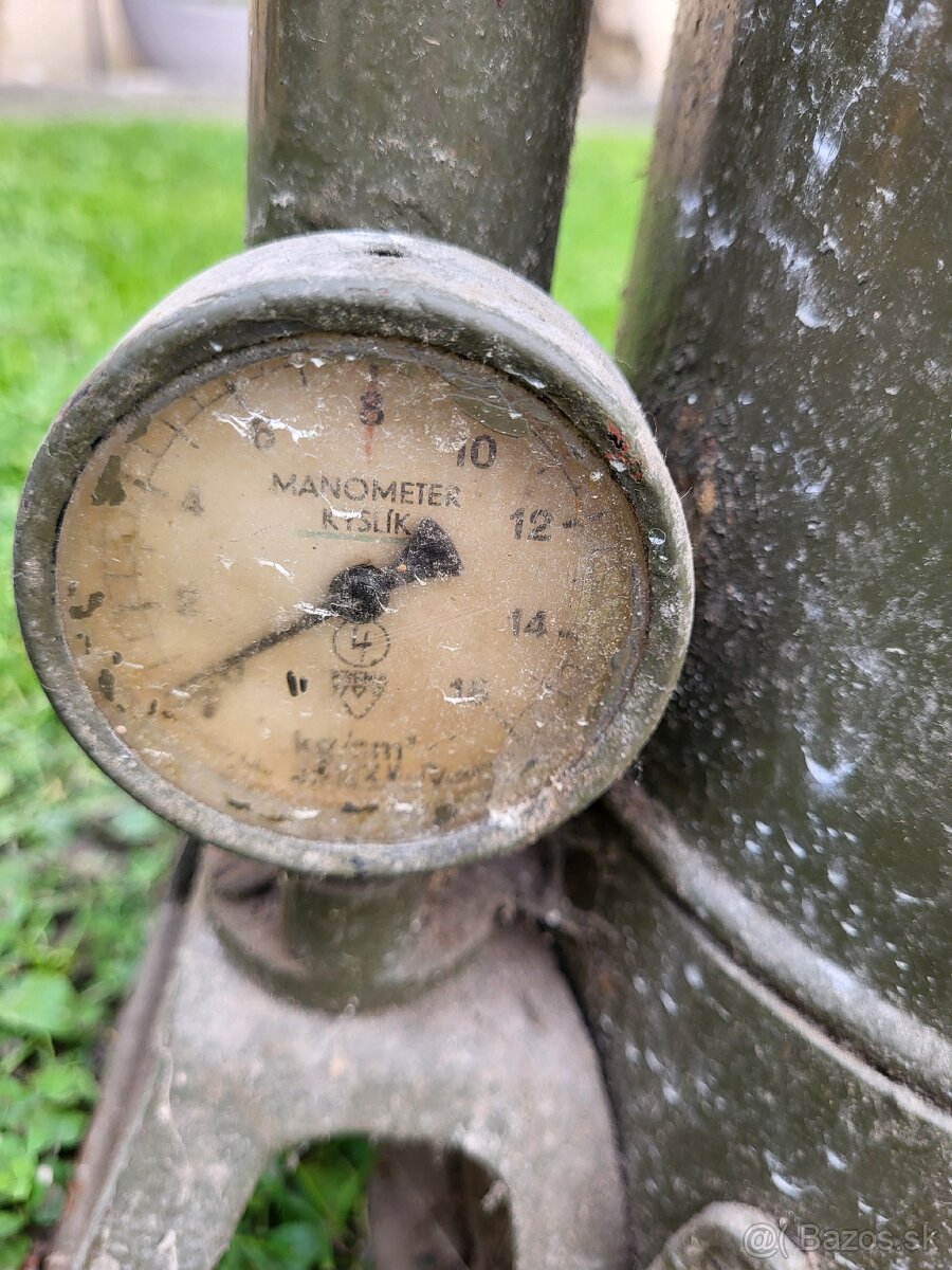 Vojensky penovy hasiaci priatroj - 3