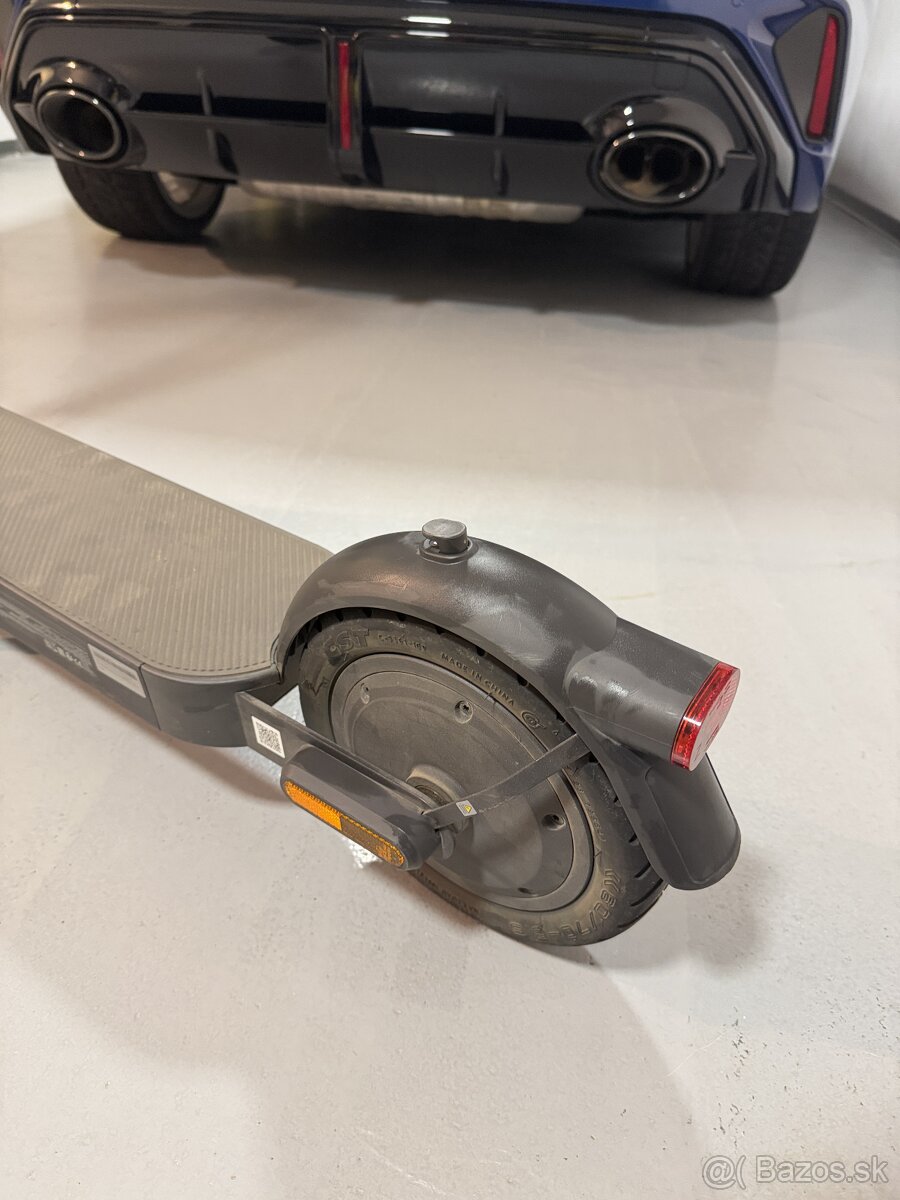 Elektrická kolobežka Xiaomi Electric Scooter - 3