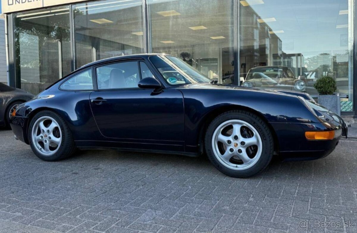 Porsche 911 Carrera z roku 1996 - 3