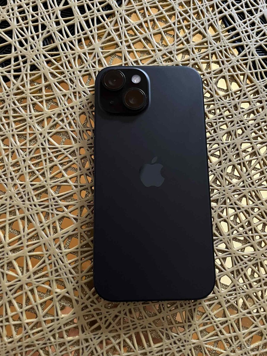 iPhone 15 - 3