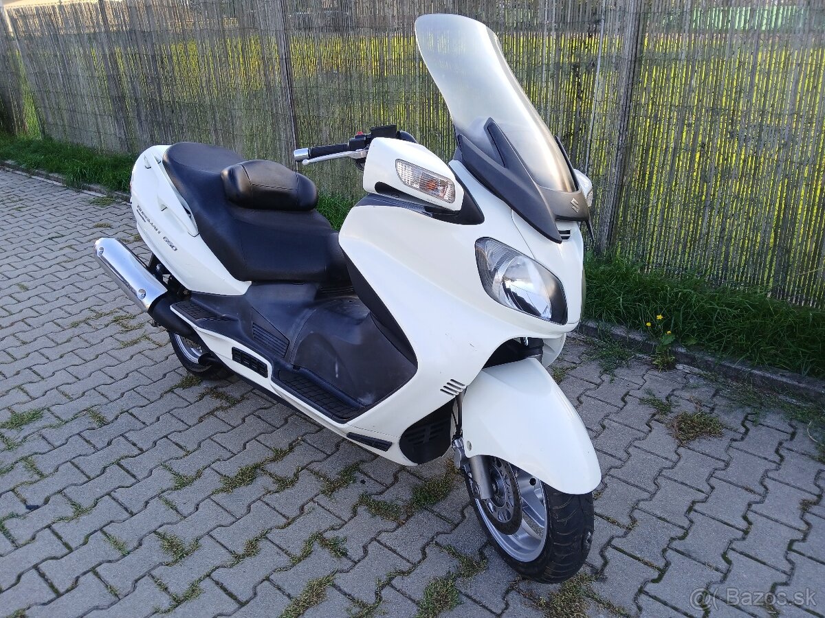 Suzuki AN 650 Burgman - 3