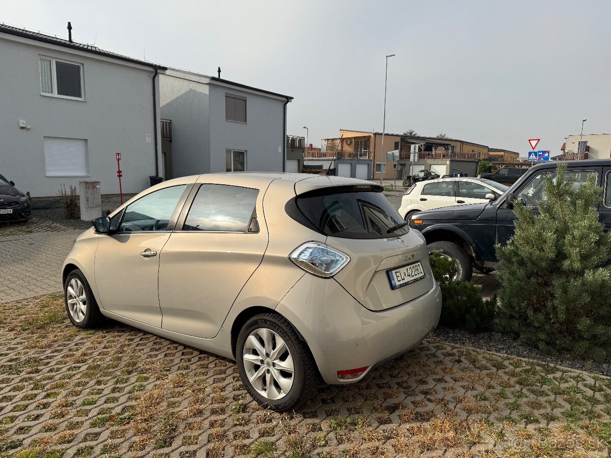 renault zoe - 3