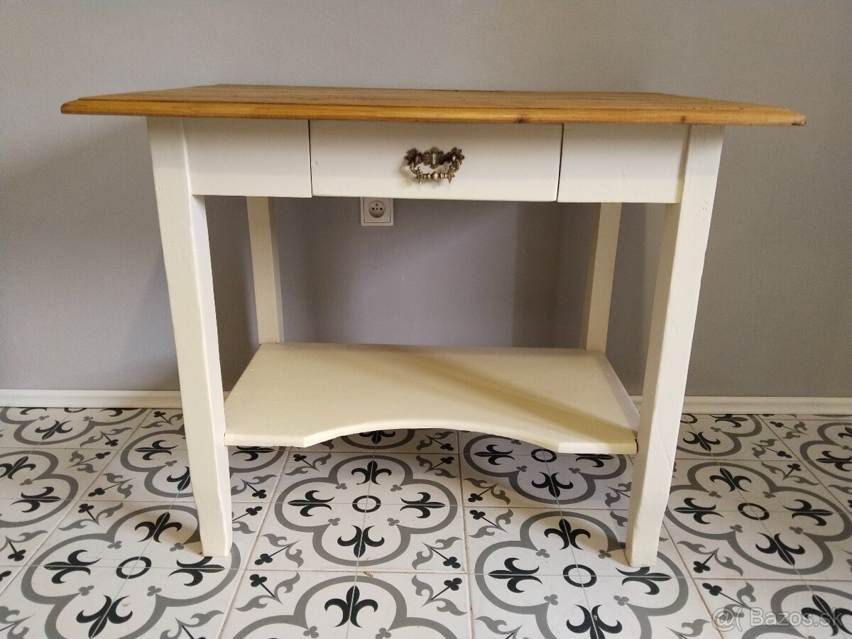 Starý stůl po renovaci - 3